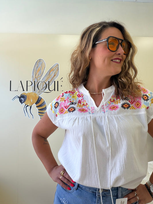 Camisa Damaris bordada